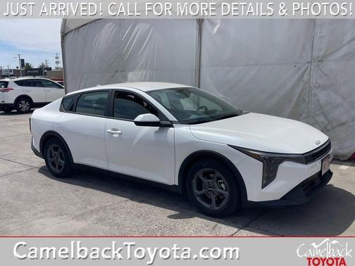 Snow White Pearl 2025 Kia K4 LXS