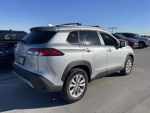 2023 Toyota Corolla Cross LE