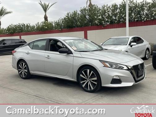 2021 Nissan Altima SR FWD