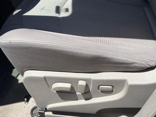 Platinum Graphite 2013 Nissan Rogue SV