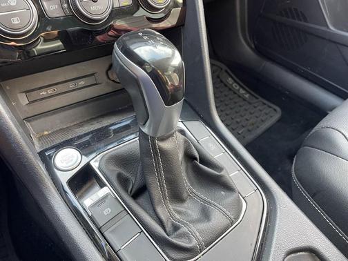 2022 Volkswagen Taos 1.5T SEL