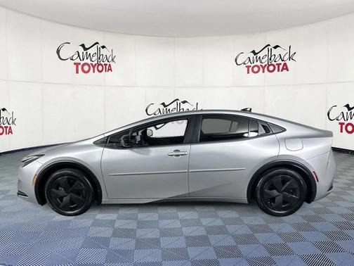 2026 Toyota Prius Plug-In Hybrid SE