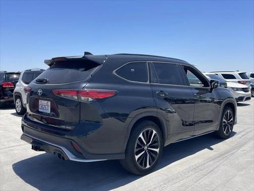 2022 Toyota Highlander XSE
