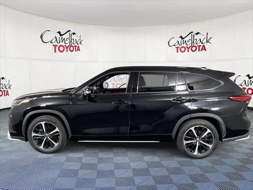 2022 Toyota Highlander XSE