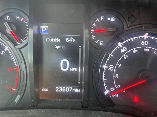 2023 Toyota 4Runner SR5