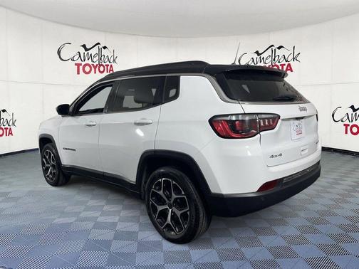 Bright White Clearcoat 2025 Jeep Compass Limited