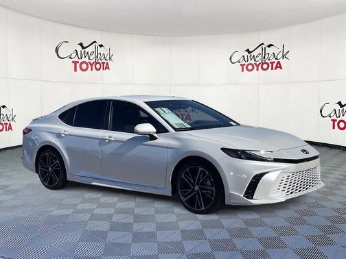 Wind Chill Pearl 2026 Toyota Camry XSE