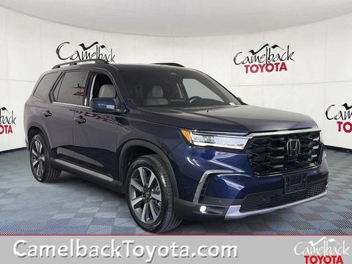 Obsidian Blue Pearl 2023 Honda Pilot Touring 8-Passenger