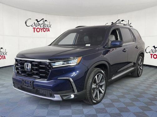 Obsidian Blue Pearl 2023 Honda Pilot Touring 8-Passenger