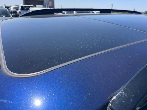 Obsidian Blue Pearl 2023 Honda Pilot Touring 8-Passenger