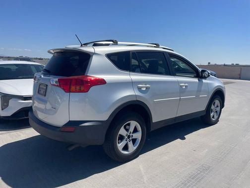 Classic Silver 2013 Toyota RAV4 XLE