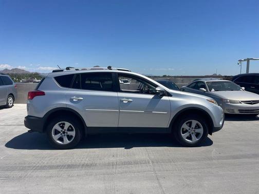 Classic Silver 2013 Toyota RAV4 XLE