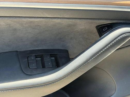 Midnight Silver 2021 Tesla Model 3 Standard Range Plus