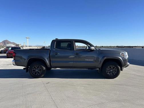 2022 Toyota Tacoma SR5