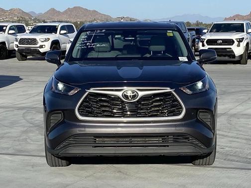 2022 Toyota Highlander L