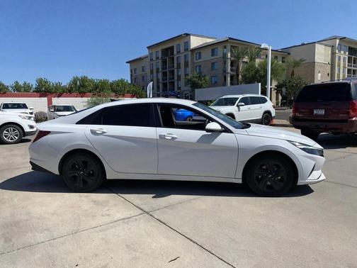 2021 Hyundai ELANTRA HEV Blue
