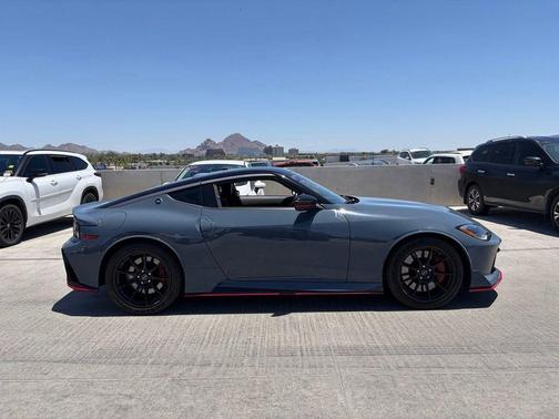 Stealth Gray/Super Black 2024 Nissan Z NISMO Auto