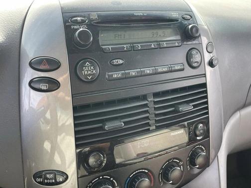 2008 Toyota Sienna LE