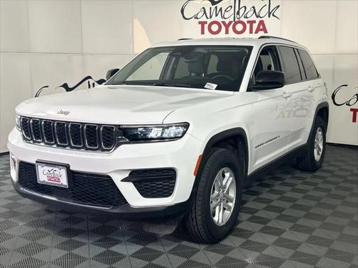 2023 Jeep Grand Cherokee Laredo