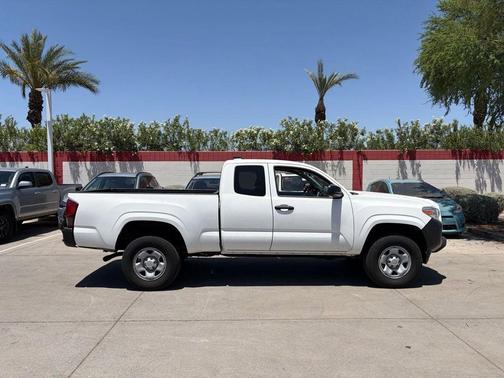 Ice 2023 Toyota Tacoma SR
