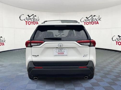 2025 Toyota RAV4 Hybrid XLE