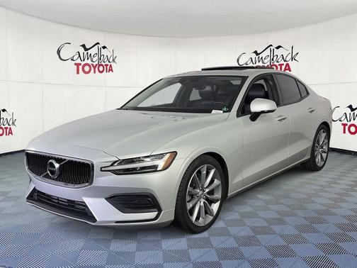 Birch Light Metallic 2019 Volvo S60 T5 Momentum