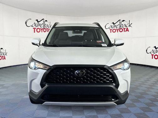 Wind Chill Pearl 2024 Toyota Corolla Cross LE