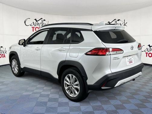 Wind Chill Pearl 2024 Toyota Corolla Cross LE
