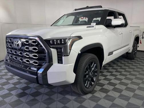 2025 Toyota Tundra Hybrid Platinum