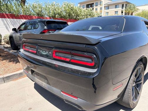 Pitch Black Clearcoat 2018 Dodge Challenger SXT