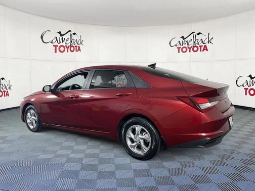 2023 Hyundai ELANTRA SE