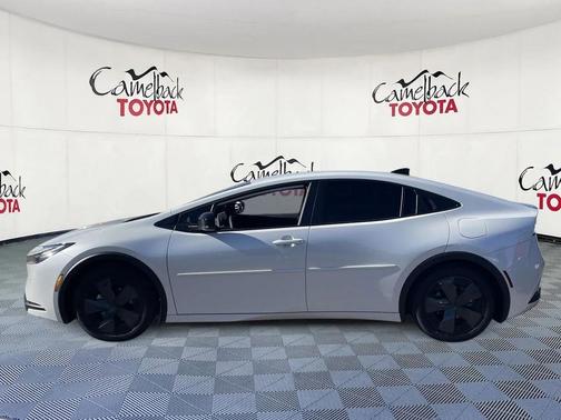 2026 Toyota Prius Plug-In Hybrid SE