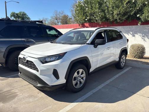 2019 Toyota RAV4 LE