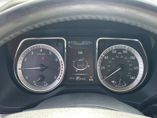 2018 Nissan Titan SV