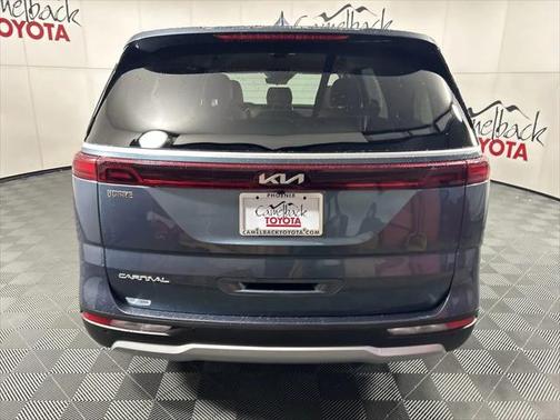 2024 Kia Carnival EX