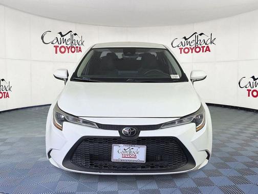 White 2022 Toyota Corolla LE
