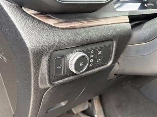 Gray Metallic 2021 Ford Explorer Limited