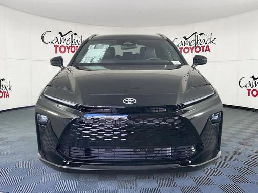 2025 Toyota Crown Signia Limited