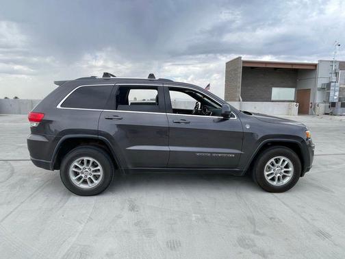 2018 Jeep Grand Cherokee Laredo E