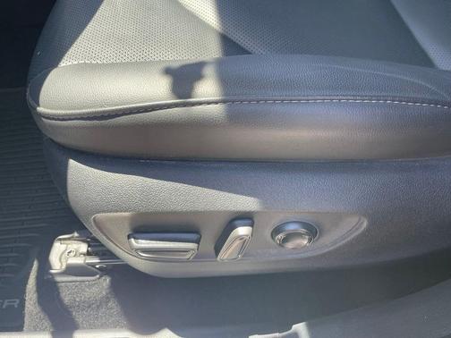 Magnetic Gray Metallic 2020 Toyota Highlander Hybrid Limited