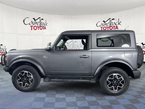 Carbonized Gray Metallic 2023 Ford Bronco Outer Banks