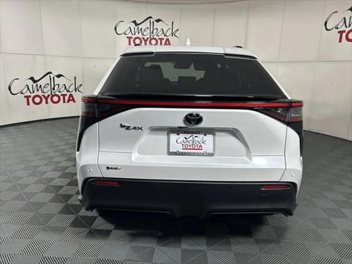 2025 Toyota bZ4X XLE