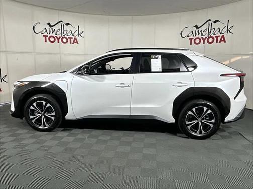 2025 Toyota bZ4X XLE