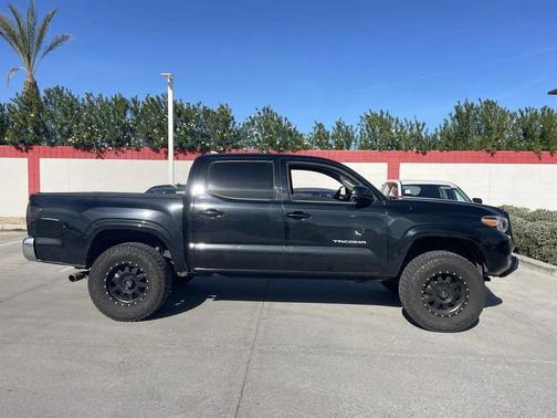 2018 Toyota Tacoma SR5