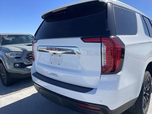 2022 GMC Yukon SLE