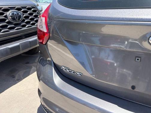 Sterling Gray 2014 Ford Focus SE