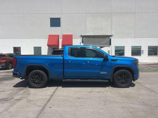 Dynamic Blue Metallic 2024 GMC Sierra 1500 Elevation