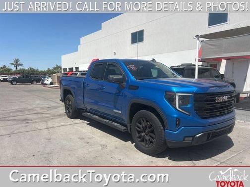 Dynamic Blue Metallic 2024 GMC Sierra 1500 Elevation