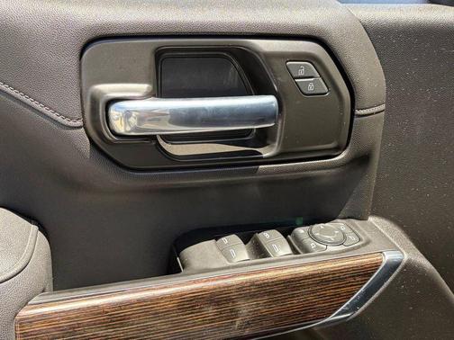 Summit White 2022 GMC Sierra 2500 SLE