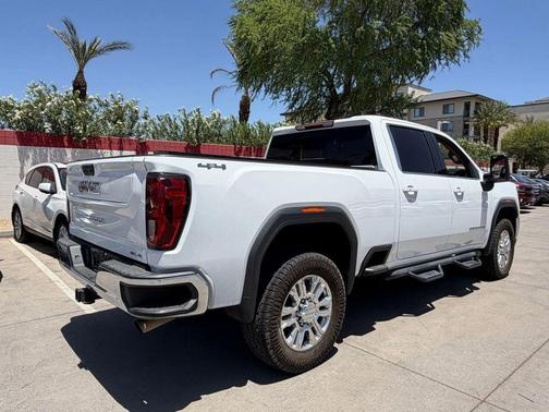 Summit White 2022 GMC Sierra 2500 SLE
